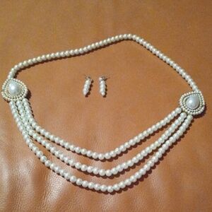 -- Elegant Faux Pearl Necklace and Earring Set